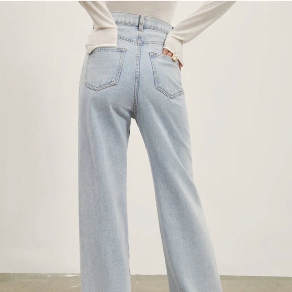 Commense Denim Straight Leg Jeans - Picture 3 of 4